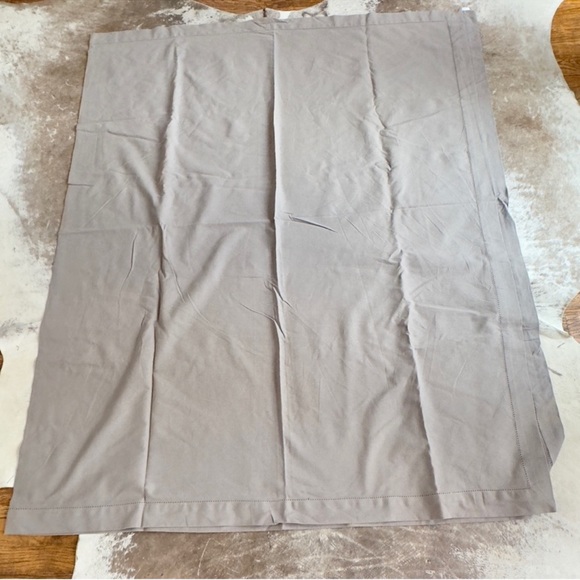 WILLIAMS SONOMA Charcoal Grey Rectangular Hemstitch Linen Table Cloth 96”x61” - Picture 10 of 10